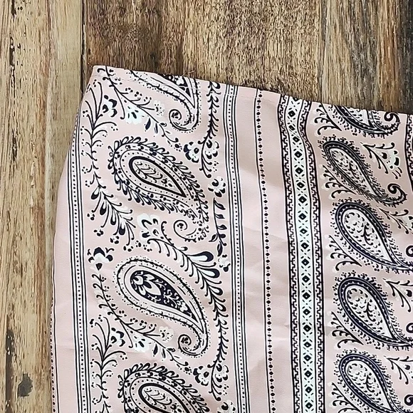 NWT Saints & Hearts Bandana Tube Top One Size - Picture 2 of 8